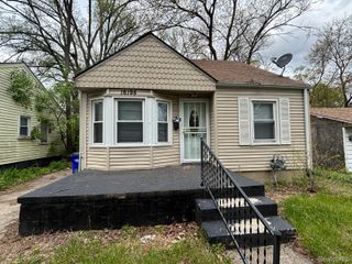 16195 Robson Street, Detroit, MI 48235