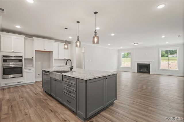 8136 Clancy Ct, Chesterfield, VA 23838