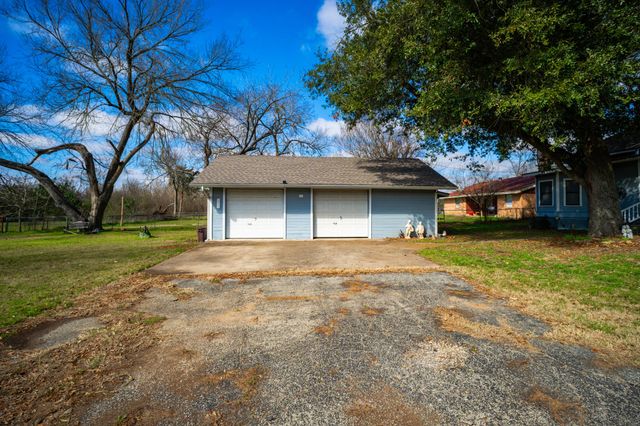 115 E Brazos, Wortham, TX 76693
