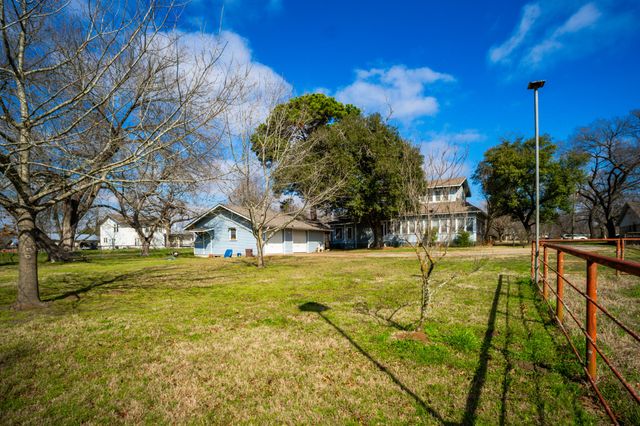 115 E Brazos, Wortham, TX 76693