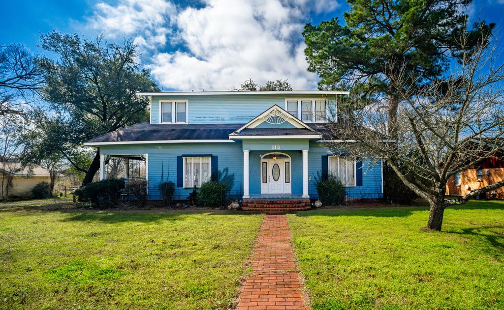115 E Brazos, Wortham, TX 76693