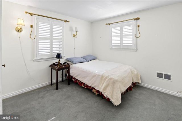 300 WESTERN WAY, Princeton, NJ 08540