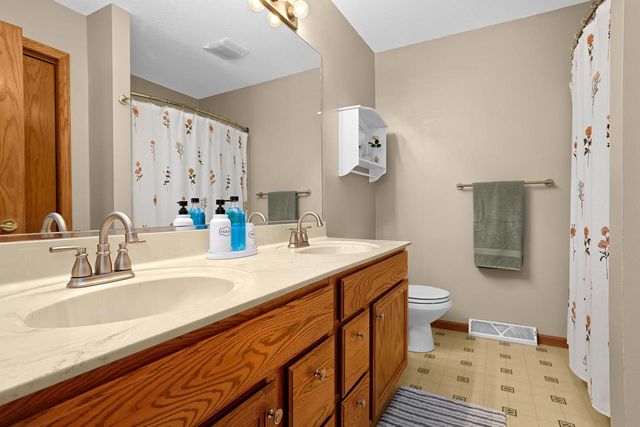 501 Freedom STREET, Holmen, WI 54636