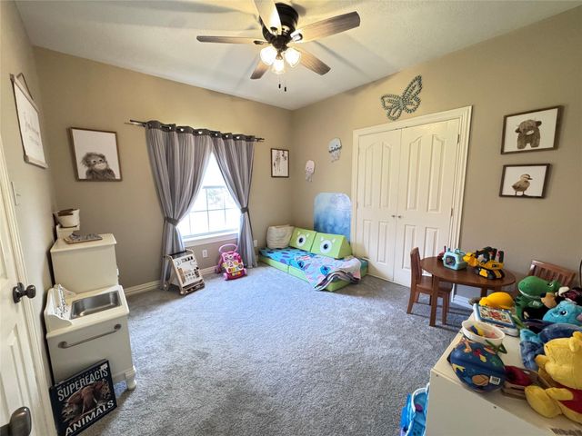 707 Fairway Oaks, Conroe, TX 77302