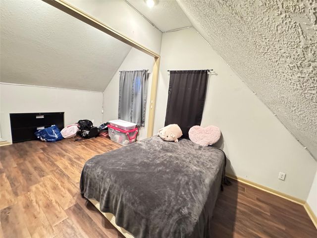 707 Fairway Oaks, Conroe, TX 77302