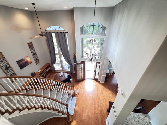 707 Fairway Oaks, Conroe, TX 77302