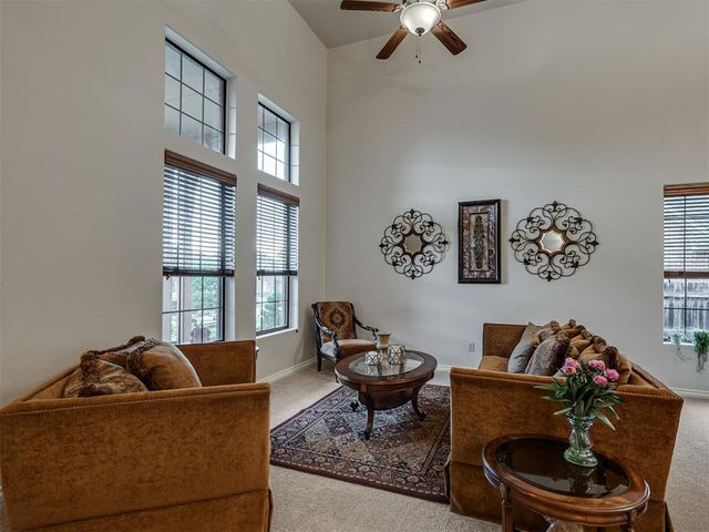 908 N Justin Drive, Yukon, OK 73099