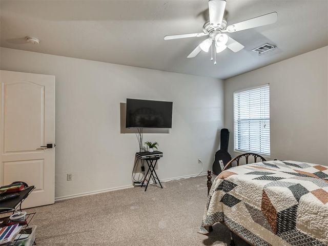 908 N Justin Drive, Yukon, OK 73099