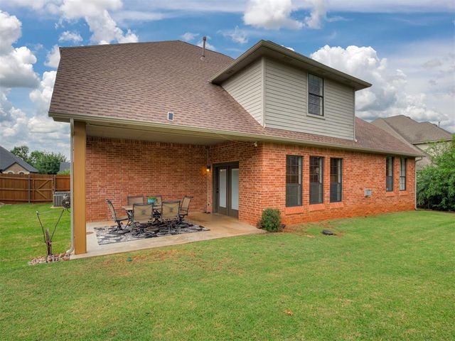 908 N Justin Drive, Yukon, OK 73099