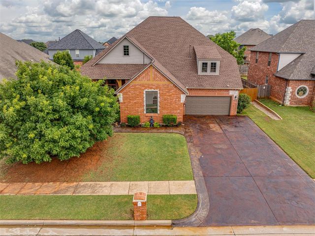 908 N Justin Drive, Yukon, OK 73099