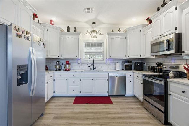 1919 Dale St Street, Sulphur, LA 70663