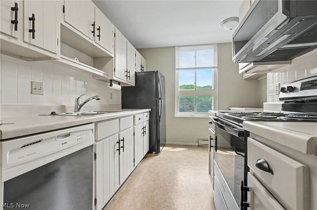 3066 Kent Road 301, Stow, OH 44224