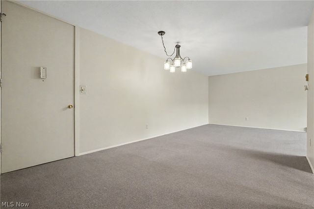 3066 Kent Road 301, Stow, OH 44224