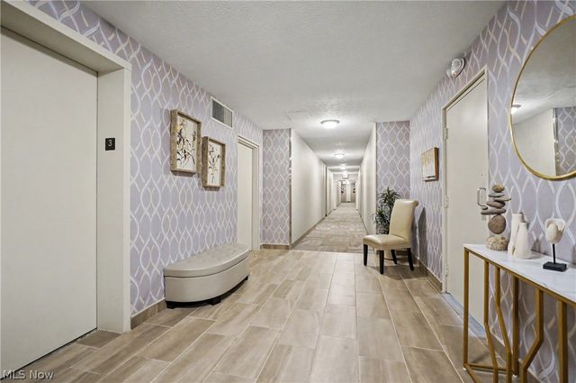 3066 Kent Road 301, Stow, OH 44224