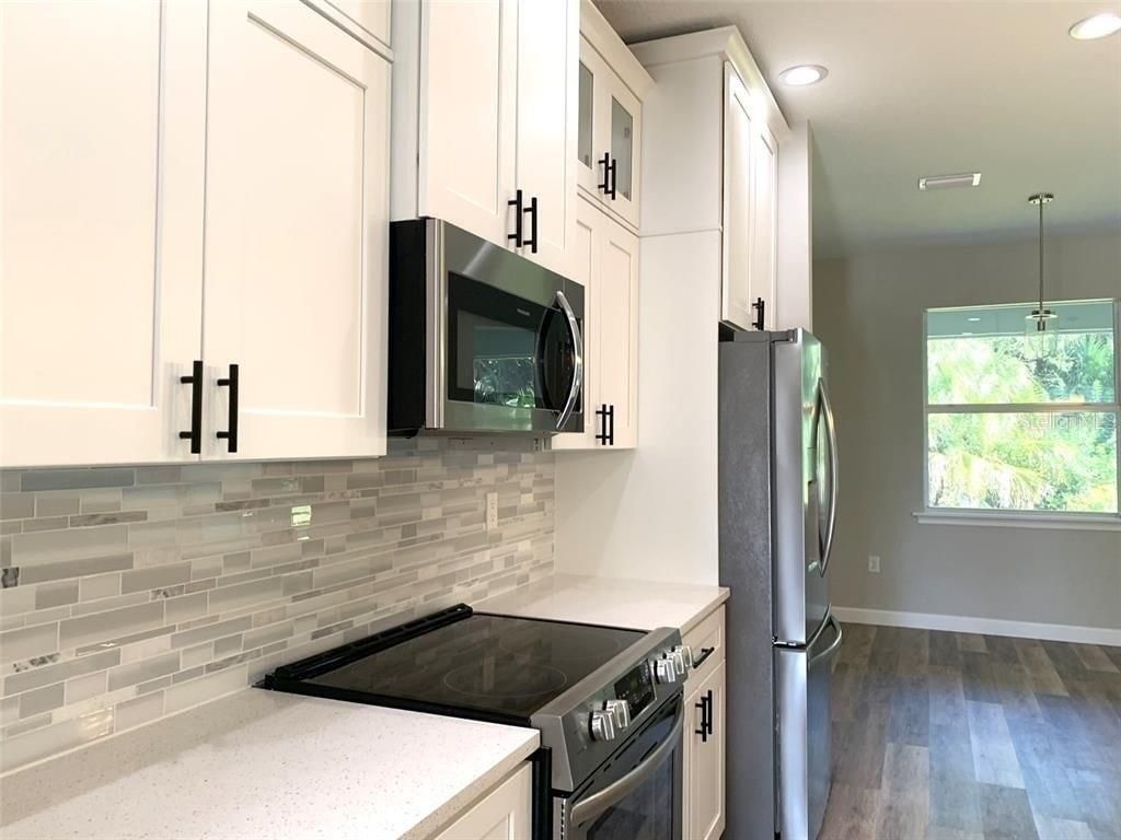 Image 21 of property listing at 7194 PINEDALE DRIVE, Port Charlotte, FL 33981