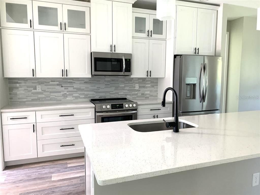 Image 22 of property listing at 7194 PINEDALE DRIVE, Port Charlotte, FL 33981