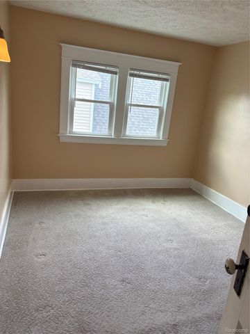 1026 Davis Avenue Nw, Grand Rapids, MI 49504
