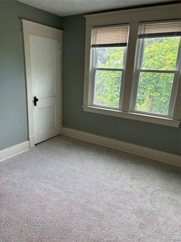 1026 Davis Avenue Nw, Grand Rapids, MI 49504