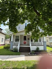1026 Davis Avenue Nw, Grand Rapids, MI 49504