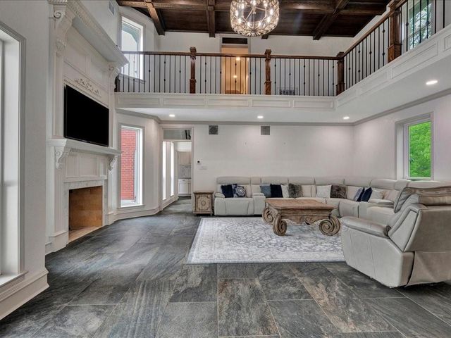 3029 W Us Highway 190 W, Woodville, TX 75979