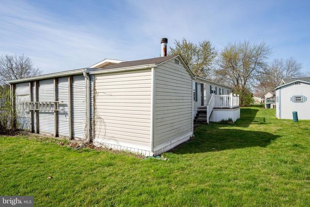 183 GREENBRIAR DR S, Bath, PA 18014