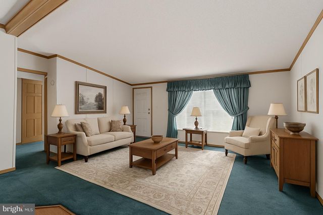 183 GREENBRIAR DR S, Bath, PA 18014