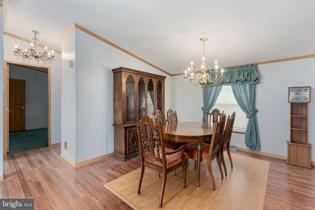 183 GREENBRIAR DR S, Bath, PA 18014