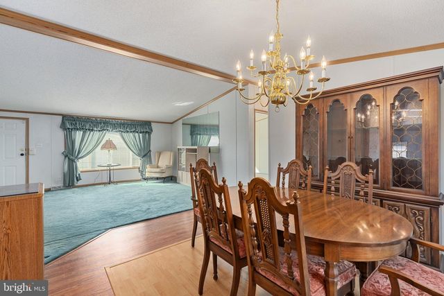 183 GREENBRIAR DR S, Bath, PA 18014