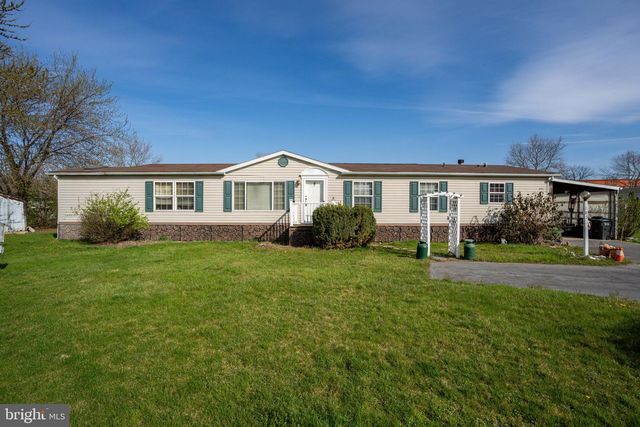 183 GREENBRIAR DR S, Bath, PA 18014