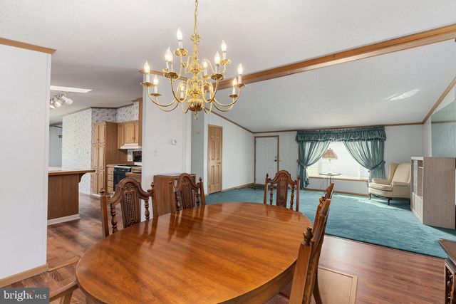 183 GREENBRIAR DR S, Bath, PA 18014