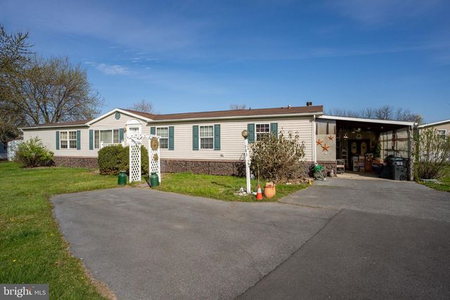 183 GREENBRIAR DR S, Bath, PA 18014