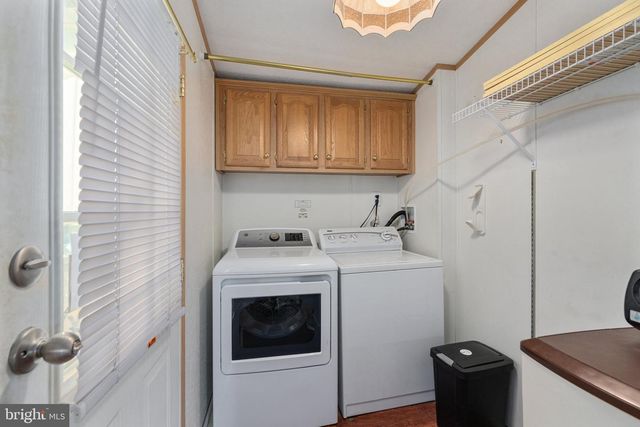 183 GREENBRIAR DR S, Bath, PA 18014