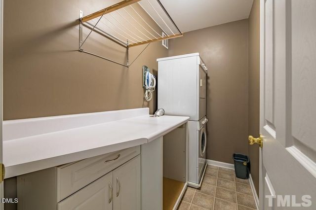 245 Plaza Drive, Chapel Hill, NC 27517