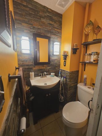 2711 S Mason Ter, Wichita, KS 67216