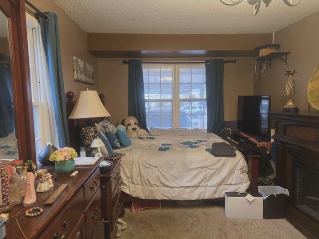 2711 S Mason Ter, Wichita, KS 67216