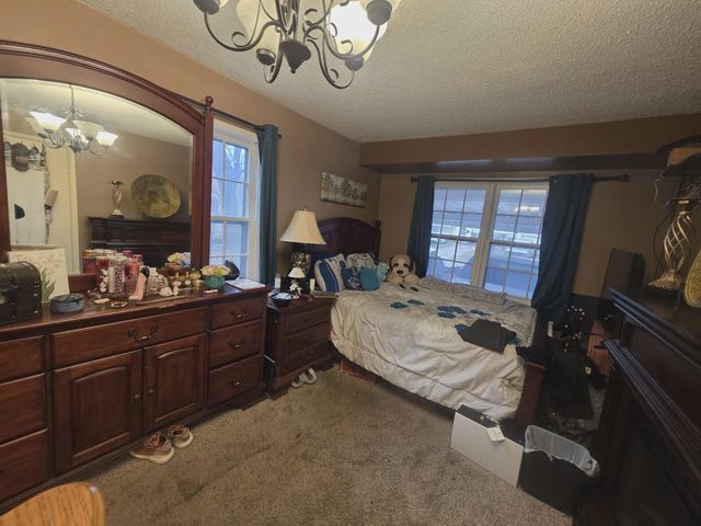 2711 S Mason Ter, Wichita, KS 67216