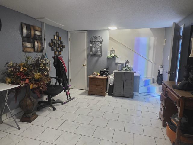 2711 S Mason Ter, Wichita, KS 67216