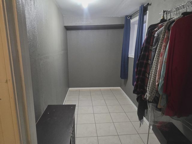 2711 S Mason Ter, Wichita, KS 67216