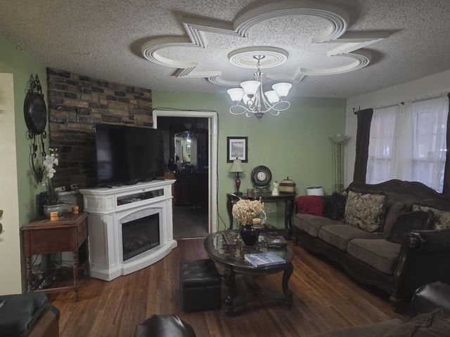 2711 S Mason Ter, Wichita, KS 67216