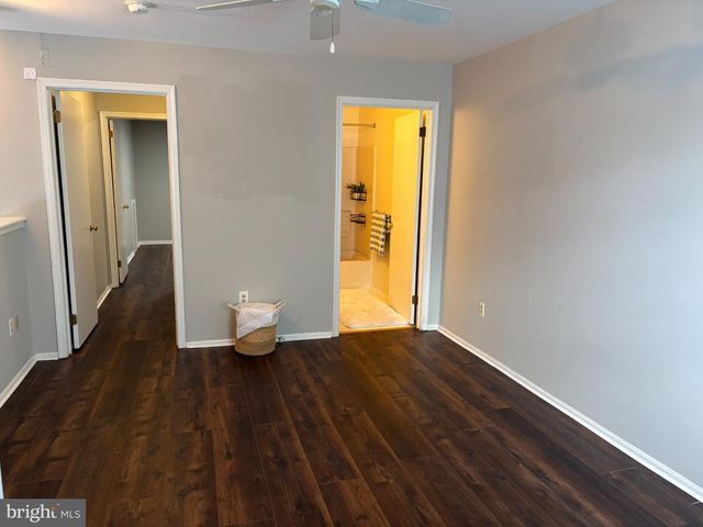 1002 SQUIRREL RD, Marlton, NJ 08053