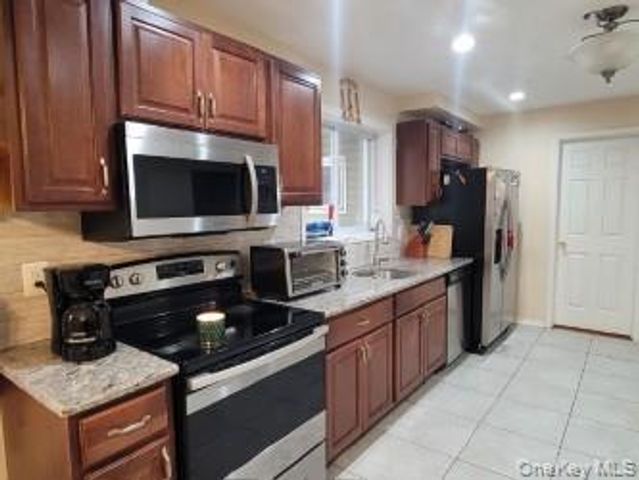 317 Whipple Street, Brentwood, NY 11717