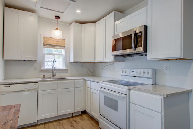 4881 Victoria Avenue, North Charleston, SC 29405