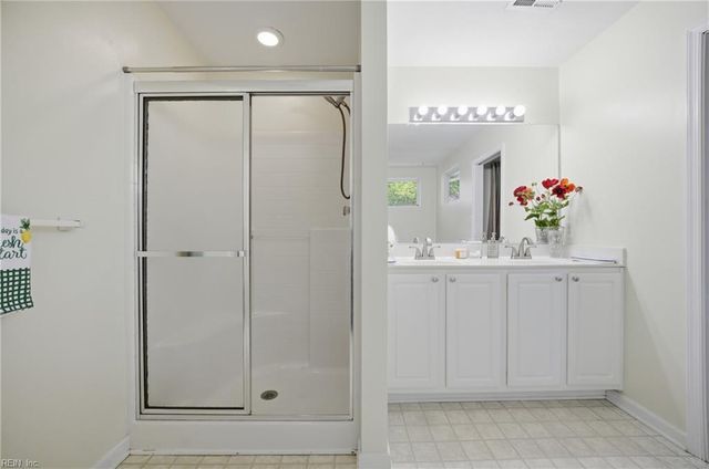 1008 Hawthorne Farm TER, Virginia Beach, VA 23454