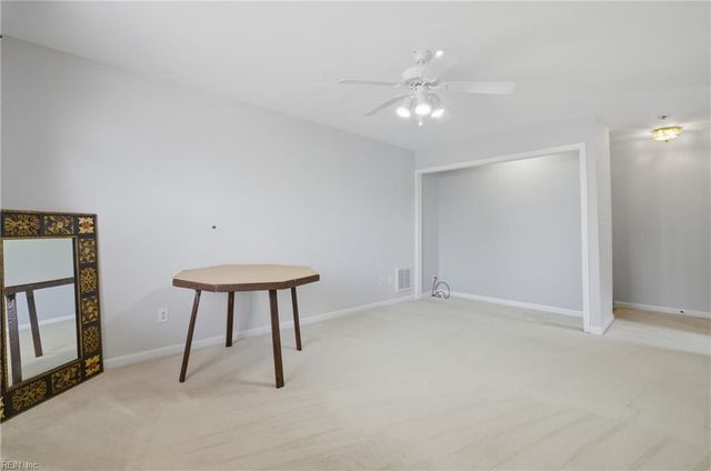 1008 Hawthorne Farm TER, Virginia Beach, VA 23454