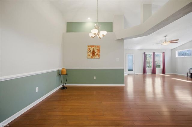 1008 Hawthorne Farm TER, Virginia Beach, VA 23454