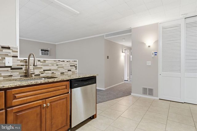 820 AUBURN RD, Fairless Hills, PA 19030