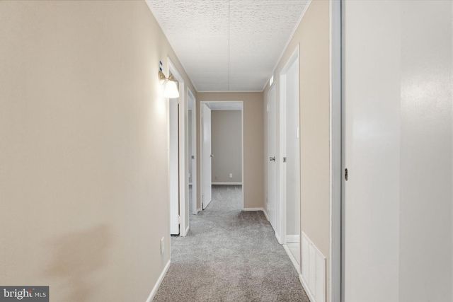 820 AUBURN RD, Fairless Hills, PA 19030