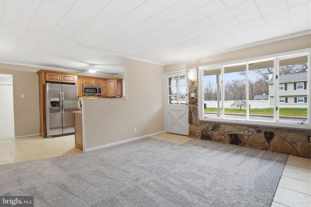 820 AUBURN RD, Fairless Hills, PA 19030