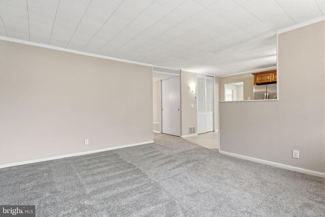 820 AUBURN RD, Fairless Hills, PA 19030