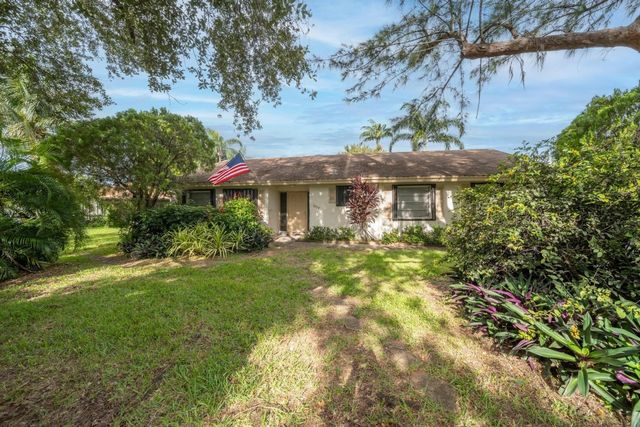 2259 Nova Village Drive, Davie, FL 33317